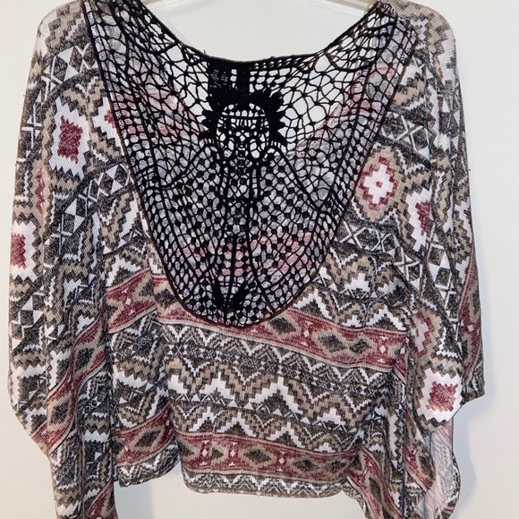 Top - Picture 2 of 2